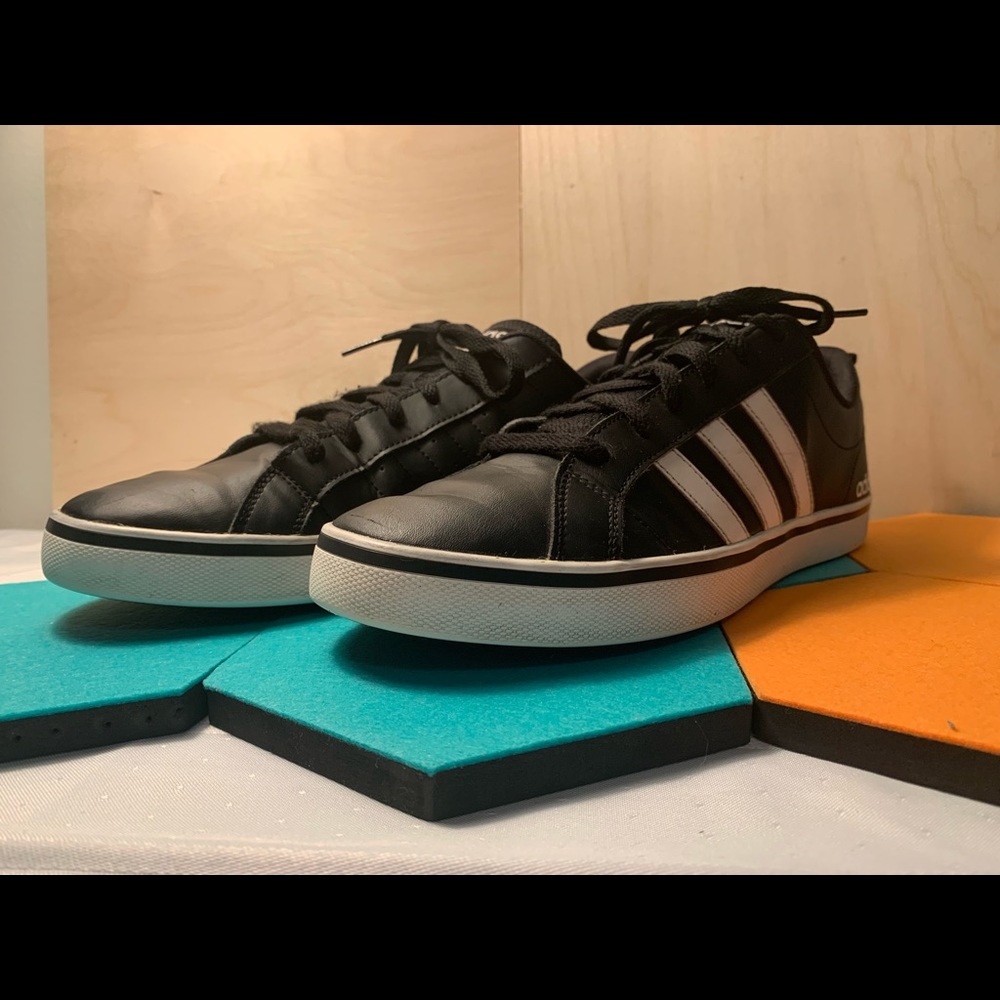 Adidas Black and White Low Top size 10 shoes